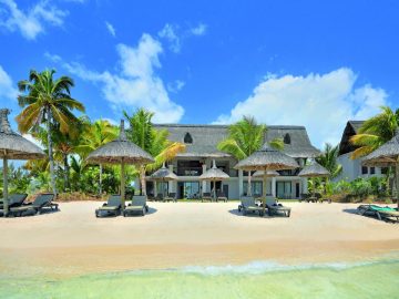 A beautiful picture of Paradis Beachcomber Hotel, Le Morne Peninsula, Le Morne, 00000, Mauritius, hotel.