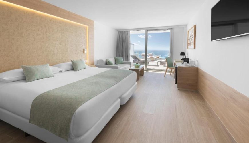 A double room image of Hotel Elba Sunset Mallorca, Spain.