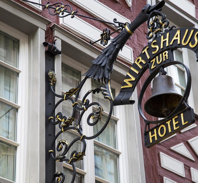 Romantik Hotel zur Glocke